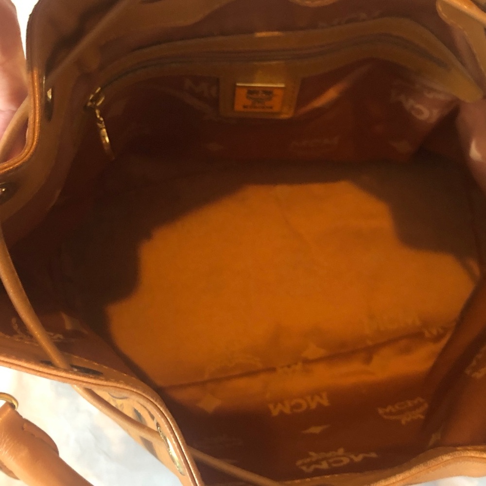 MCM classic signature leather shoulder bag with drawstring & authenticity cards - Picture 10 of 16